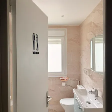 Ubytování v soukromí Room, 7 Min From Downtown