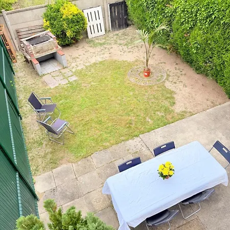 Room, 7 Min From Downtown *